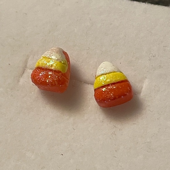 Candy Corn Studs - Picture 3 of 3